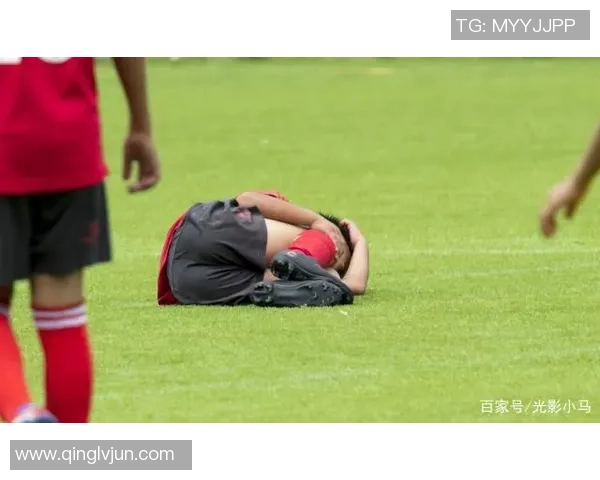 足球明星扭伤瞬间大集合精彩瞬间与伤痛交织的足球故事 足球明星扭伤瞬间大集合精彩瞬间与伤痛交织的足球故事