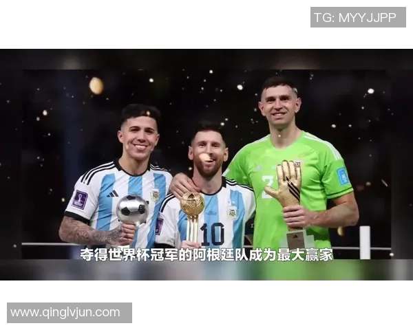 足球明星获奖感言及其辉煌成就的精彩介绍与回顾 足球明星获奖感言及其辉煌成就的精彩介绍与回顾